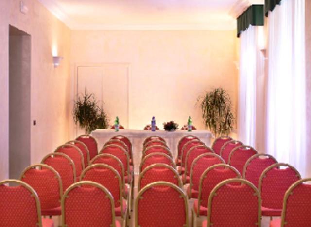 Hotel Universo Fiuggi Kültér fotó